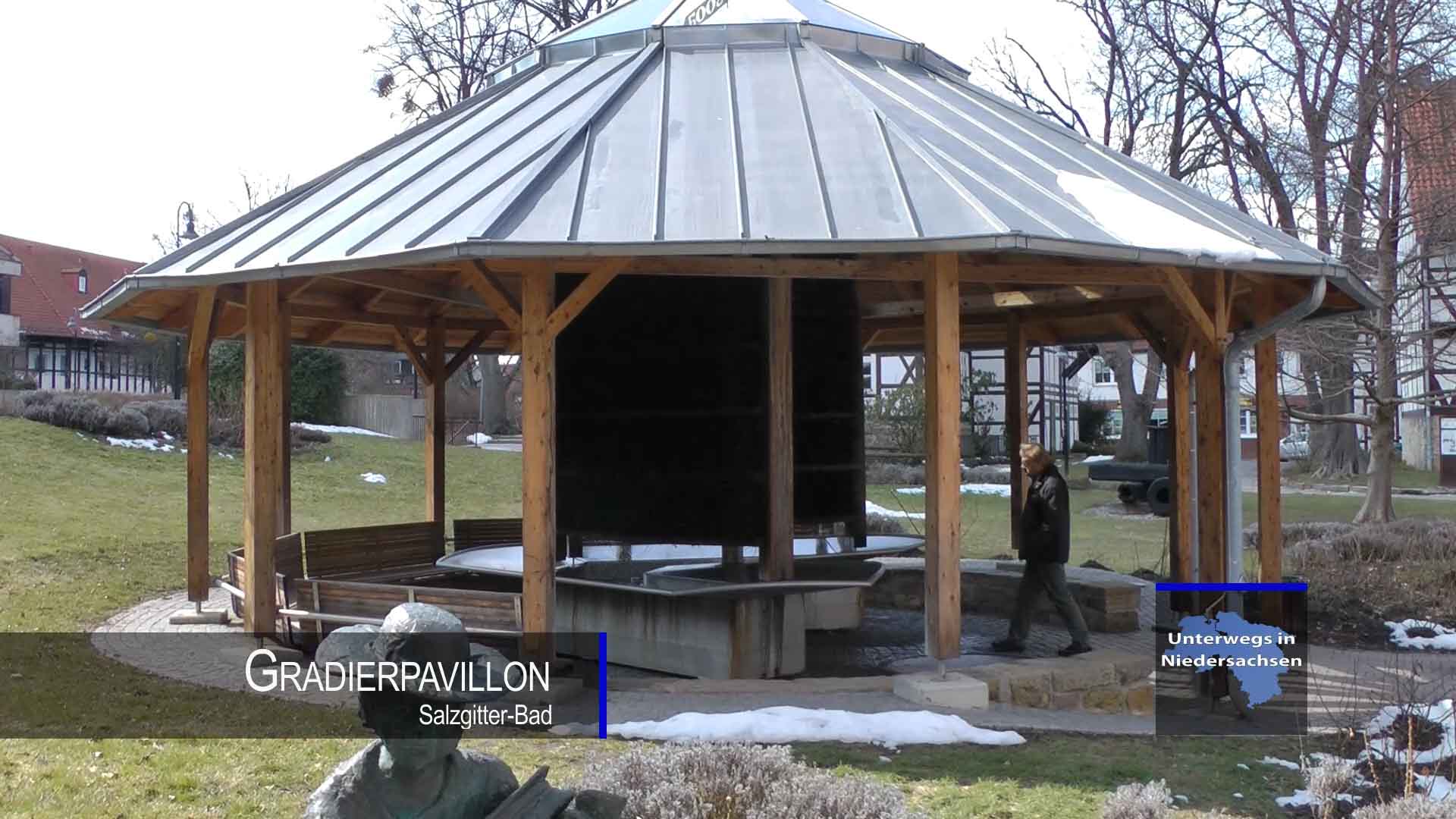 Gradierpavillon im Rosengarten